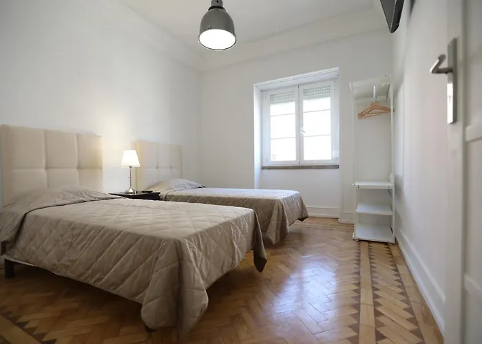 V Dinastia Vendégház