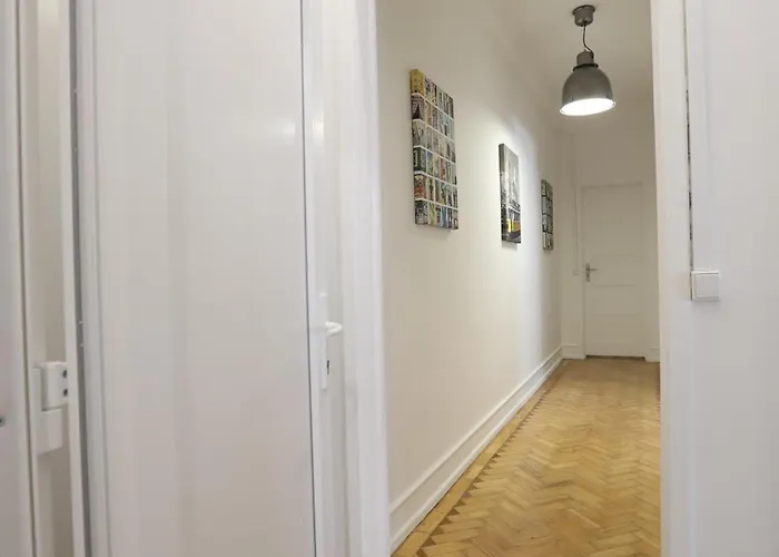 V Dinastia Vendégház