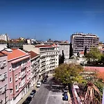 V Dinastia Guest house