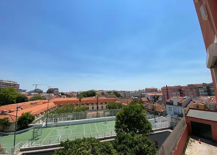 Konukevi V Dinastia 3*