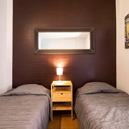 V Dinastia Guest house 2*