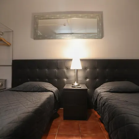V Dinastia Guest house