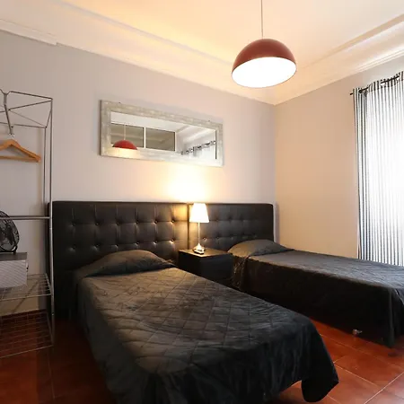 V Dinastia Guest house 2*