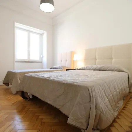 V Dinastia Guest house 2*
