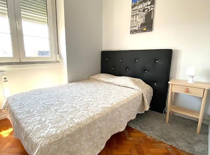 Pensión V Dinastia Lisboa