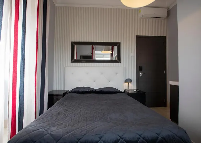 V Dinastia Pensión Lisboa