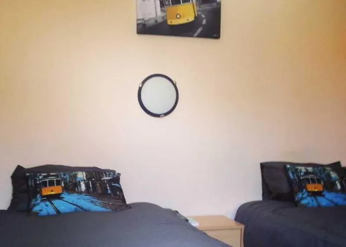 Pensión V Dinastia 3*